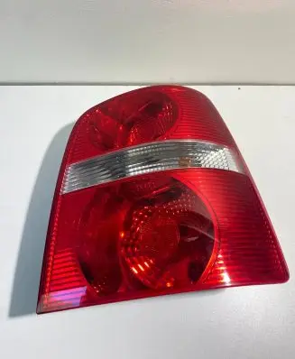 Volkswagen Touran I Rear/tail lights 1T0945096G