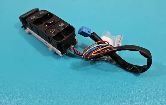 Mercedes-Benz C W203 Electric window control switch IMPRK1448885