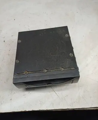 Volvo XC90 CD/DVD changer 30679809 40290073 306798091