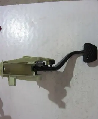 BMW X3 F25 Brake pedal 6787363