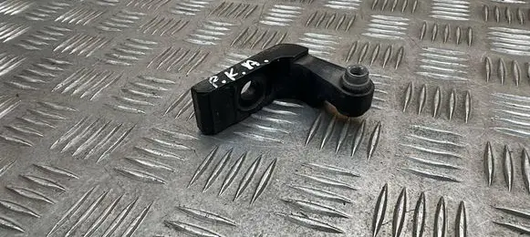 BMW i3 Front door lower hinge A046574