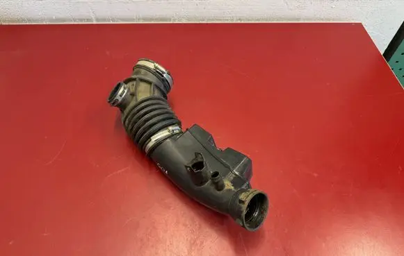 BMW X3 G01 Turbo air intake inlet pipe/hose 8663614 13718663614