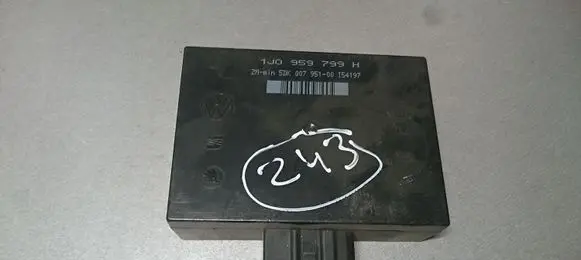 Volkswagen PASSAT B5.5 Comfort/convenience module 1J0959799H 5DK00795100