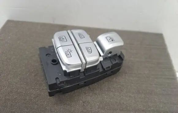 BMW X7 G07 Electric window control switch 9878323 080619