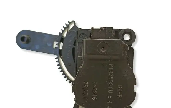 Citroen C5 Air flap motor/actuator P1975001 EAD516 290311