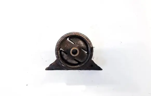 Mitsubishi Carisma Engine mount bracket xr130606