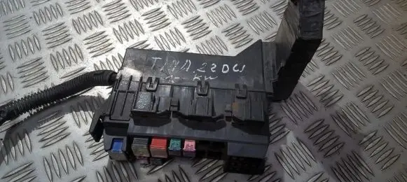 Nissan X-Trail T30 Fuse box set 71543266 7154-3266