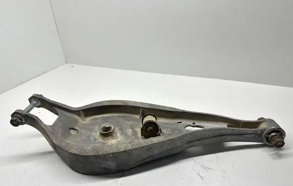 BMW 3 E46 Rear upper control arm/wishbone 1094890