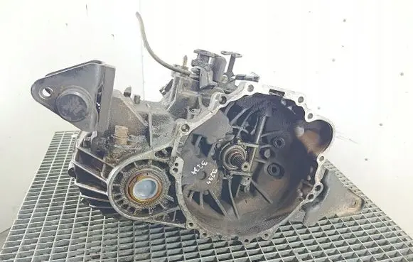 Hyundai Santa Fe Manual 5 speed gearbox 