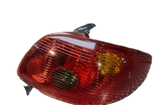 Peugeot 206 Rear/tail lights S27639747
