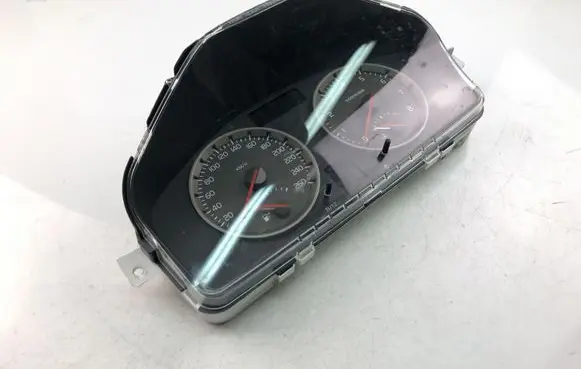 Volvo C30 Speedometer (instrument cluster) 30786343