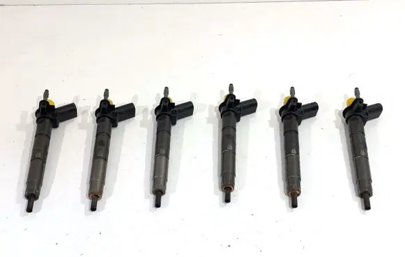 BMW X5 G05 Fuel injectors set 8571563