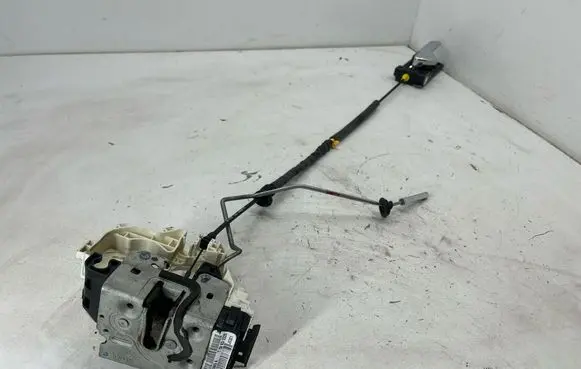 Dodge Durango Front door lock 04589924AG P04589924AG T58KD2226