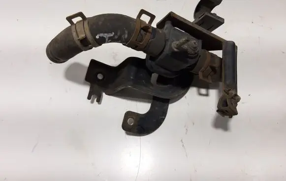 Honda CR-V Coolant heater control valve 