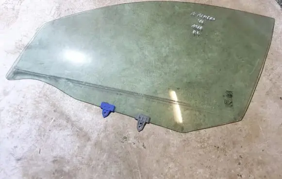 Nissan Almera N16 Front door window glass four-door