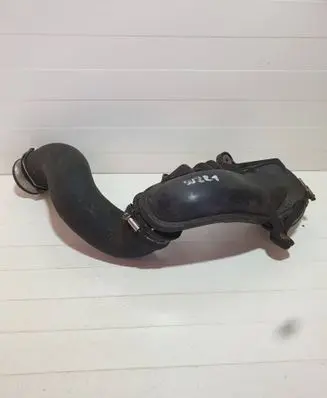 Intercooler hose/pipe
