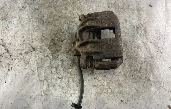 Mercedes-Benz C W202 Front brake caliper