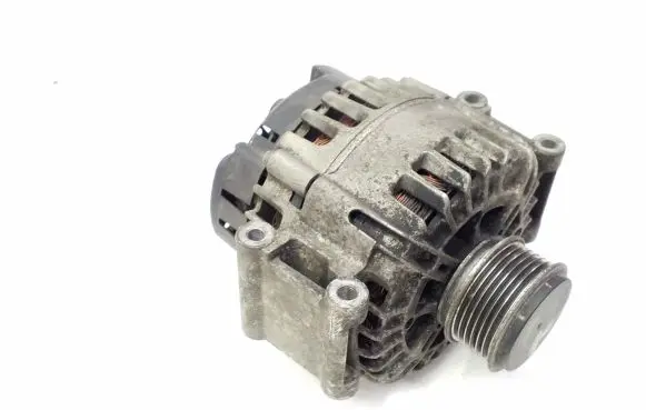 Audi A5 8T 8F Generator/alternator 06E903016S