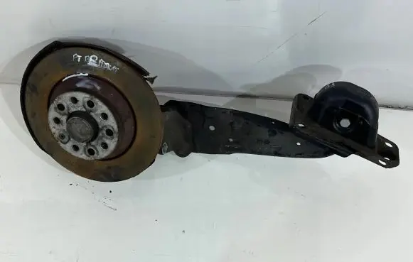 Volkswagen PASSAT B8 Rear wheel hub spindle/knuckle 