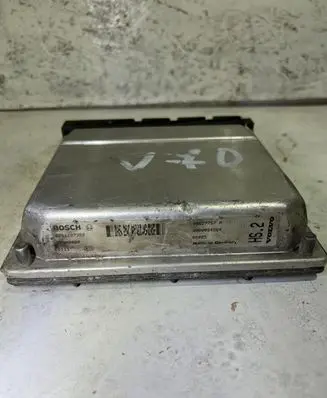 Volvo V70 Engine control unit/module 08627757