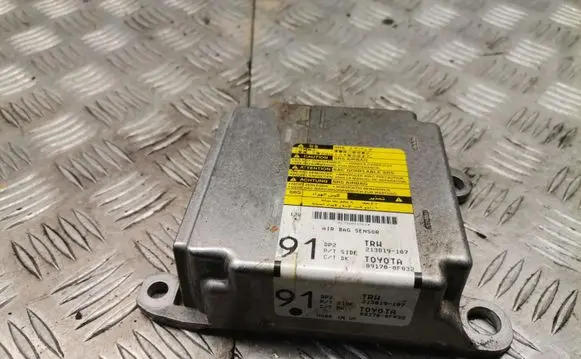 Toyota Corolla Verso AR10 Airbag control unit/module 213819107