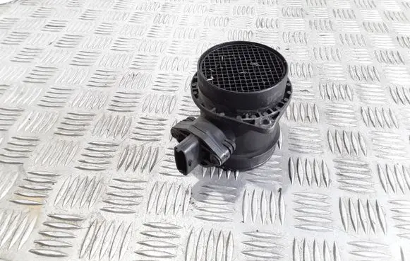 Volvo V70 Mass air flow meter 0280218108 8670112