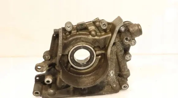 Ford Focus Oil pump 