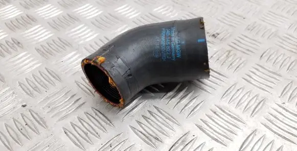 Skoda Fabia Mk3 (NJ) Turbo air intake inlet pipe/hose 04B145822J