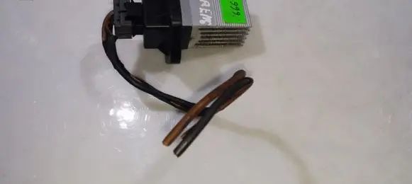 KIA Carens II Heater blower fan relay 