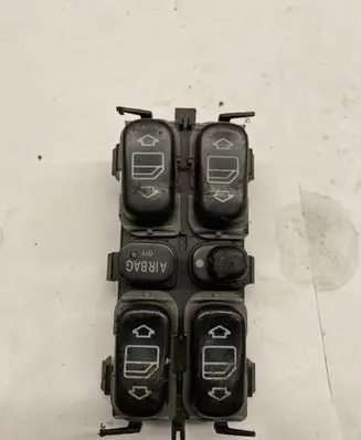 Mercedes-Benz A W168 Electric window control switch 1688202810