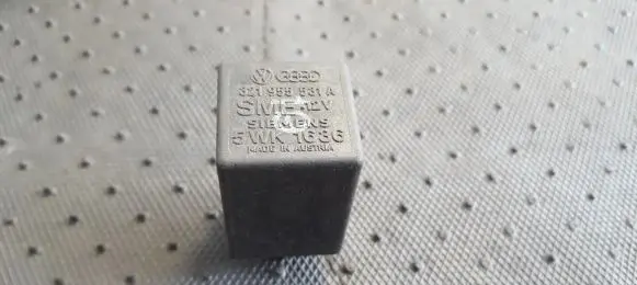 Volkswagen Golf I Other relay 321955531A 5WK1636