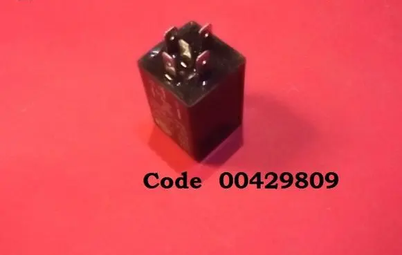 Audi A4 S4 B5 8D Other relay 00429809