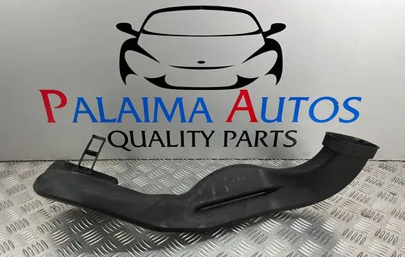 Opel Astra J Air intake duct part 1054923S02