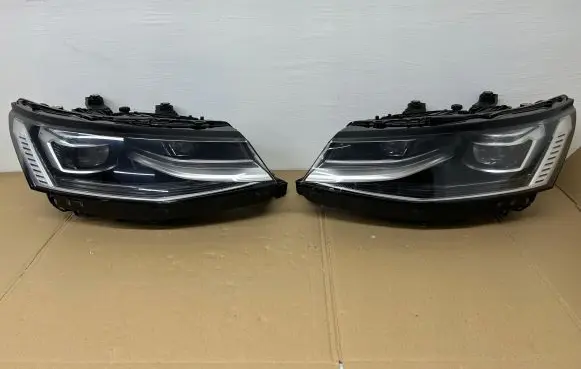 Volkswagen Transporter - Caravelle T7 Headlight/headlamp 7T1941081A