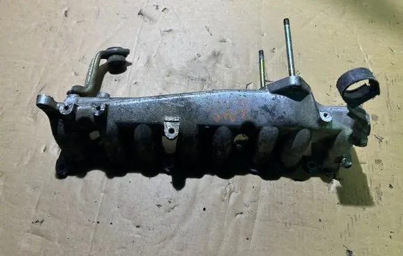 Toyota Land Cruiser (J120) Intake manifold
