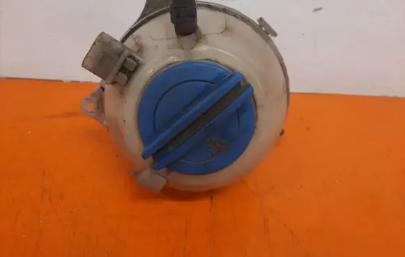 Seat Ibiza III (6L) Coolant expansion tank/reservoir 600121407