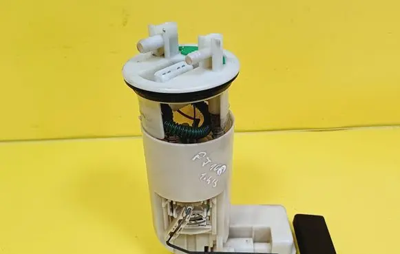 Peugeot 106 In-tank fuel pump 9631883880