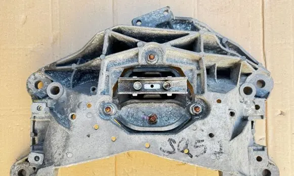 Audi Q5 SQ5 Gearbox mounting bracket 8K0399151