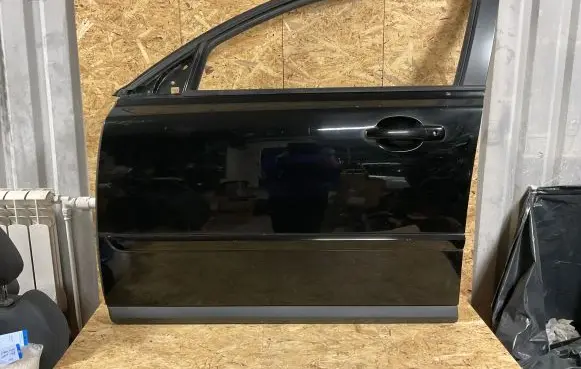 Volvo V50 Front door