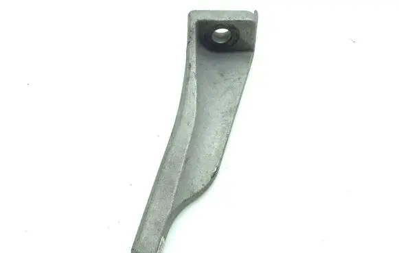 BMW 5 G30 G31 G38 Front splash guards bracket 6860103