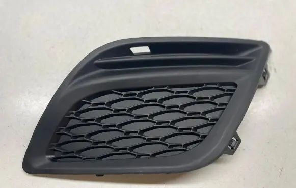Volvo XC60 Front bumper lower grill 31290657