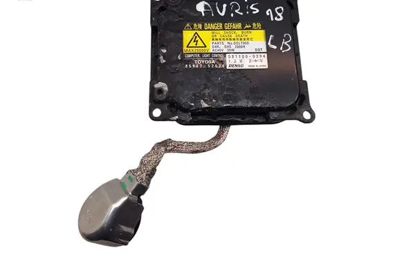 Toyota Auris 150 Xenon control unit/module 8596752020 0311000294 DDLT003