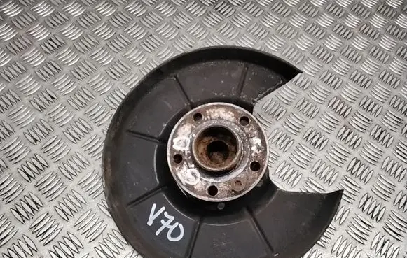 Volvo V70 Rear wheel hub