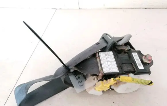 Honda HR-V Front seatbelt