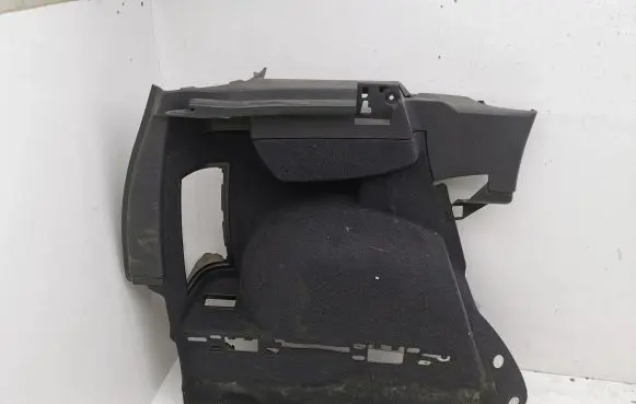 Audi A2 Trunk/boot side trim panel 8Z0863879