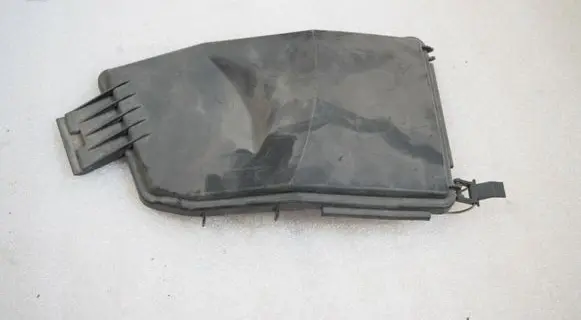 Mercedes-Benz C W203 Fuse box cover A2035451403