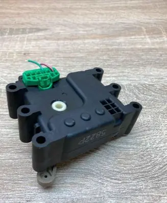 Mazda 6 Air flap motor/actuator 5822P WithPlug