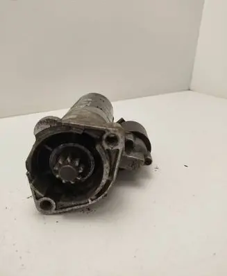 Volkswagen PASSAT B5.5 Starter motor 0001124020