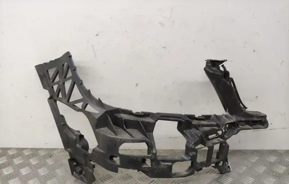 Front bumper mounting bracket