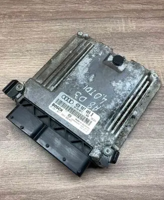 Audi A8 S8 D3 4E Engine control unit/module ECU 4E0907409B 0281001684